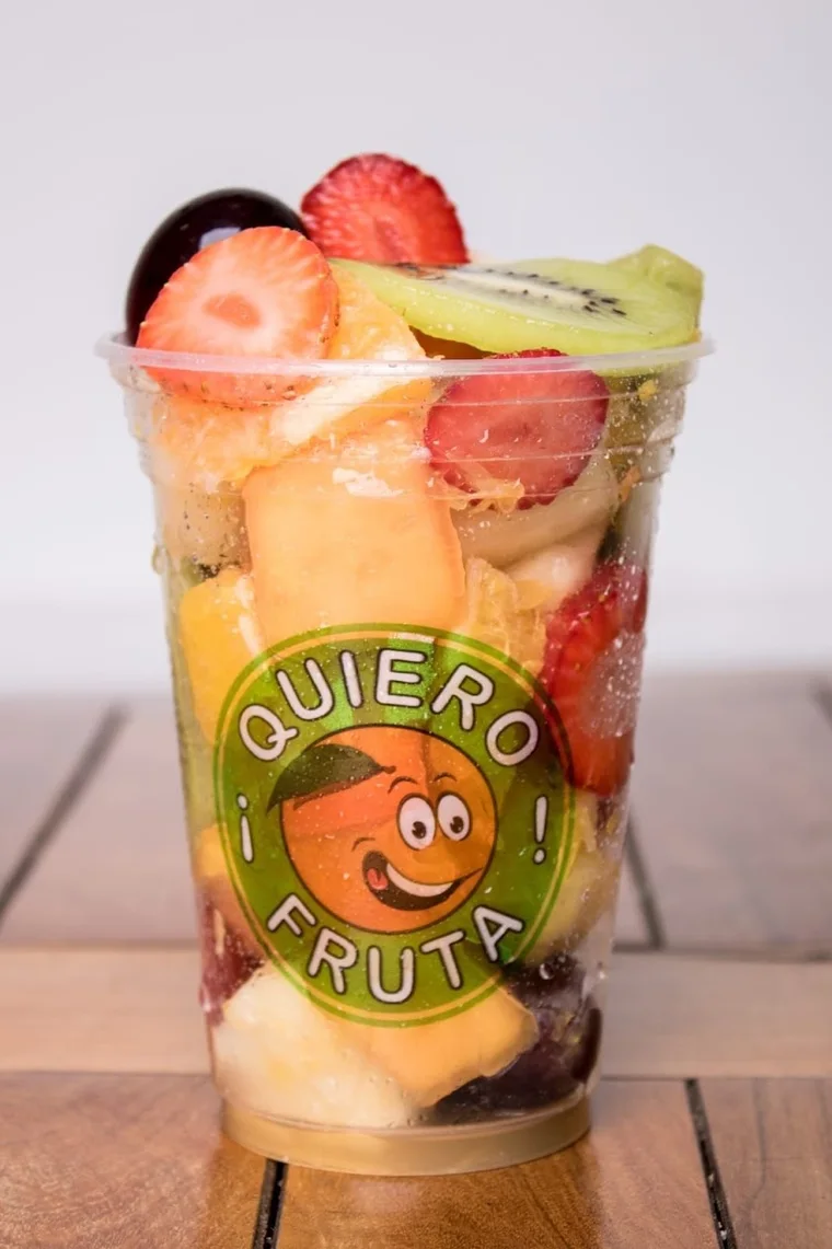 Ensalada de frutas en vaso